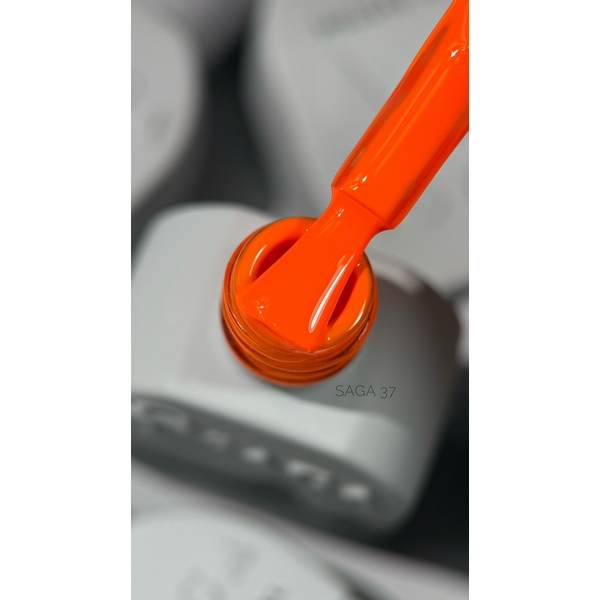 Гель-лак Saga professional Colorist 37, 10 мл